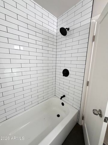 829 N 4TH Avenue 17, Phoenix, AZ 85003