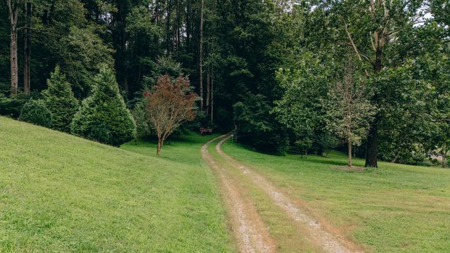 27225 Virgil H Goode Hwy, Boones Mill, VA 24065