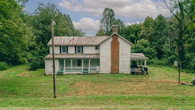 27225 Virgil H Goode Hwy, Boones Mill, VA 24065