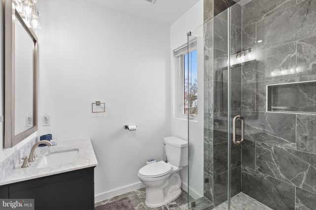 1815 PEABODY DR, Falls Church, VA 22043