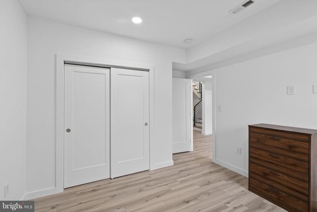 1815 PEABODY DR, Falls Church, VA 22043