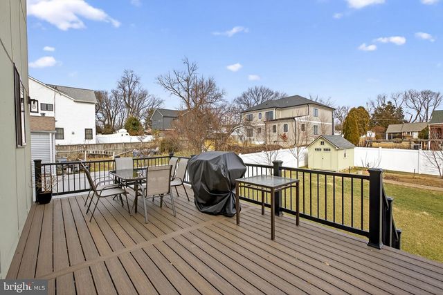 1815 PEABODY DR, Falls Church, VA 22043