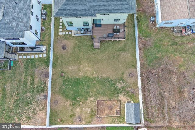 1815 PEABODY DR, Falls Church, VA 22043