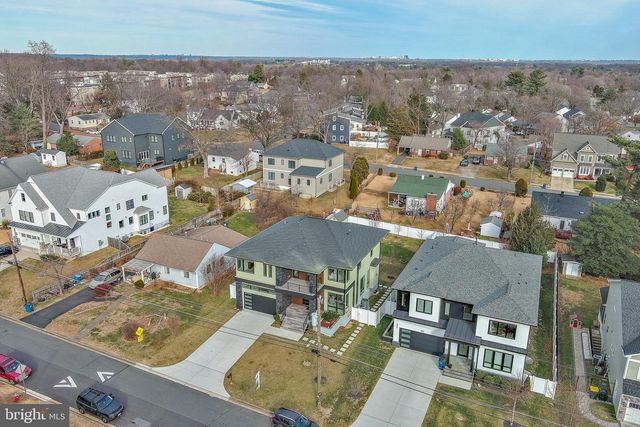 1815 PEABODY DR, Falls Church, VA 22043