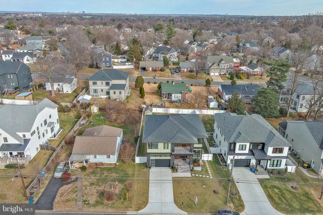 1815 PEABODY DR, Falls Church, VA 22043