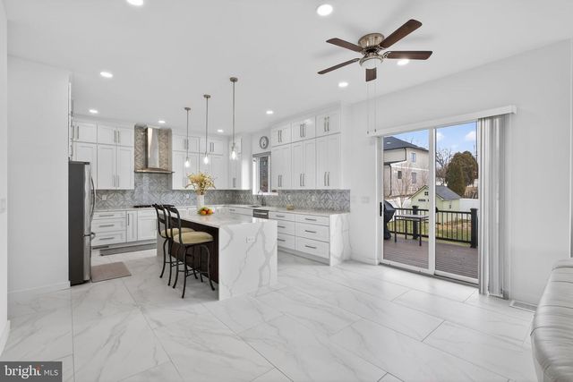 1815 PEABODY DR, Falls Church, VA 22043