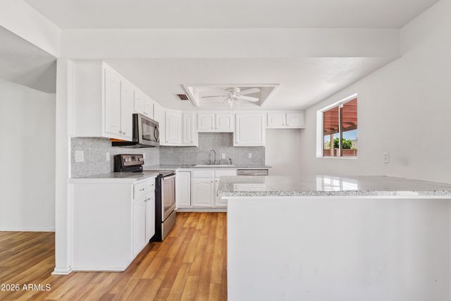 2403 E INVERNESS Avenue, Mesa, AZ 85204