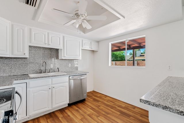 2403 E INVERNESS Avenue, Mesa, AZ 85204