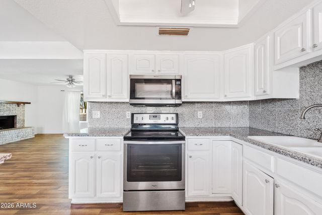 2403 E INVERNESS Avenue, Mesa, AZ 85204