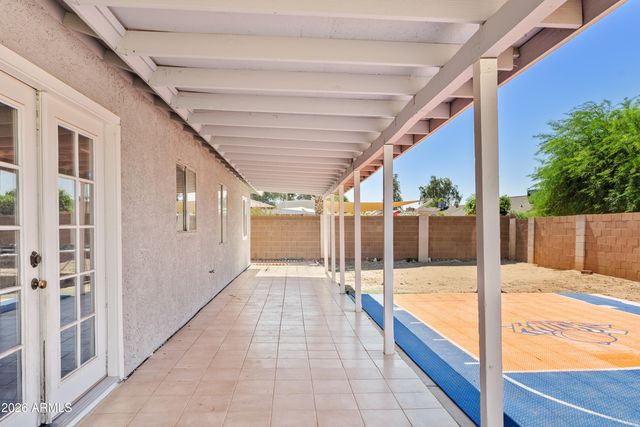 2403 E INVERNESS Avenue, Mesa, AZ 85204