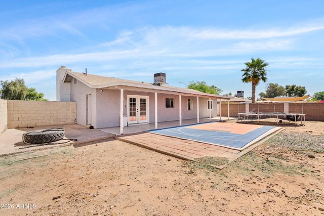 2403 E INVERNESS Avenue, Mesa, AZ 85204