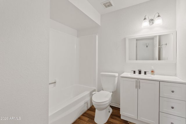 2403 E INVERNESS Avenue, Mesa, AZ 85204