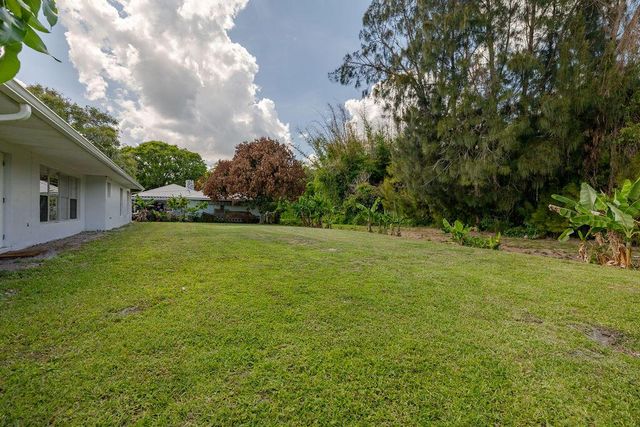 320 Chamberlain Boulevard, Fort Pierce, FL 34946