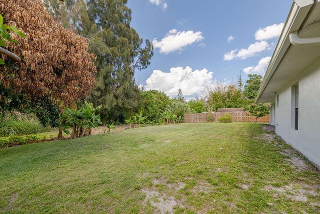 320 Chamberlain Boulevard, Fort Pierce, FL 34946