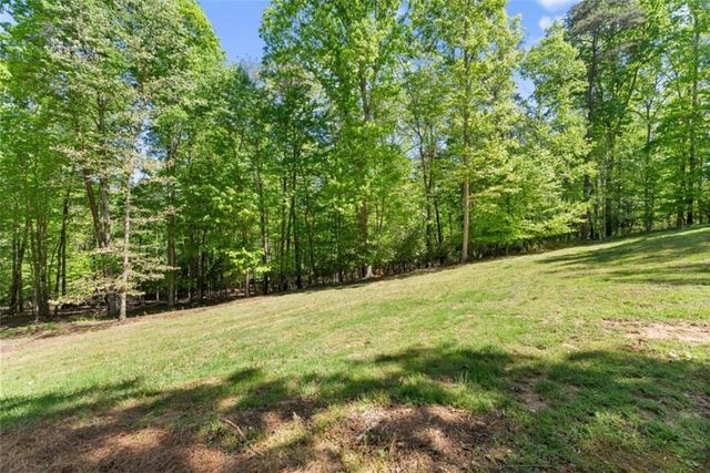 45 Holcomb Drive, Cleveland, GA 30528