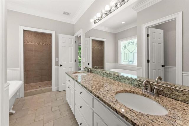 45 Holcomb Drive, Cleveland, GA 30528