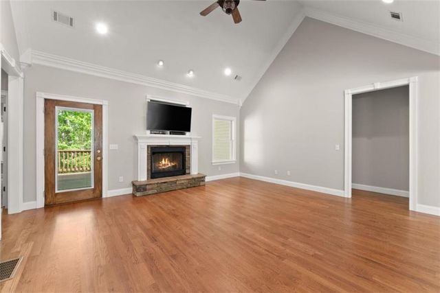 45 Holcomb Drive, Cleveland, GA 30528