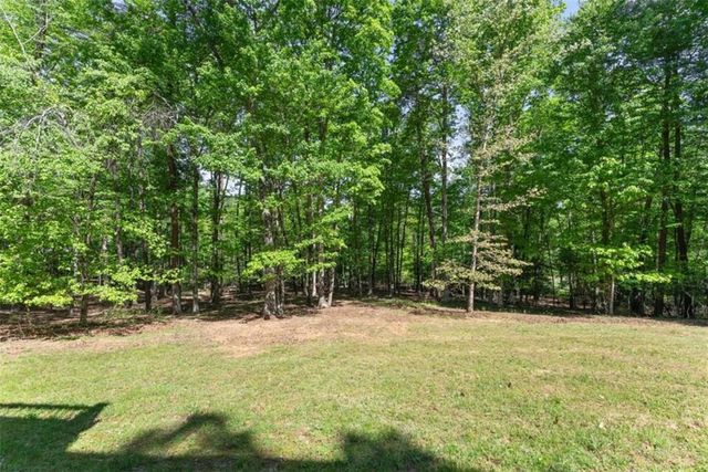 45 Holcomb Drive, Cleveland, GA 30528