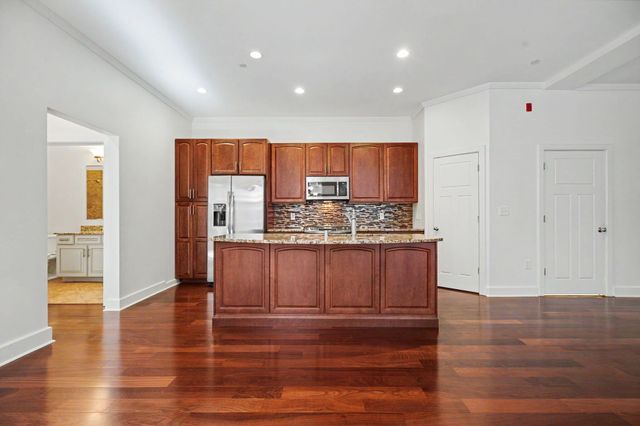 324 E Main Street, 225, Louisville, KY 40202