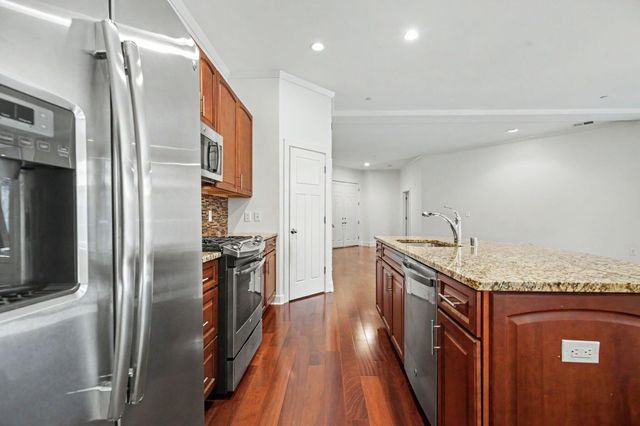 324 E Main Street, 225, Louisville, KY 40202