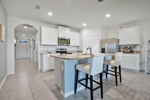 1581 Mineral Lp Drive NW, Palm Bay, FL 32907