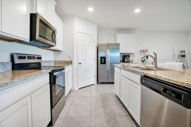 1581 Mineral Lp Drive NW, Palm Bay, FL 32907