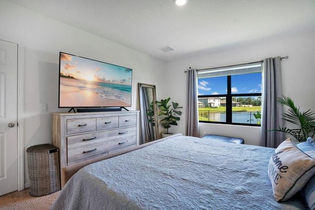 1581 Mineral Lp Drive NW, Palm Bay, FL 32907