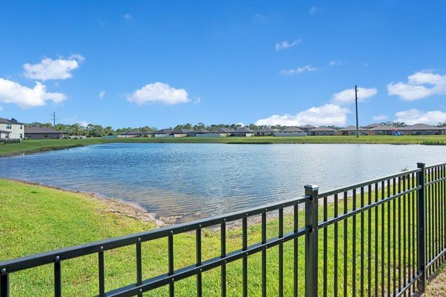 1581 Mineral Lp Drive NW, Palm Bay, FL 32907
