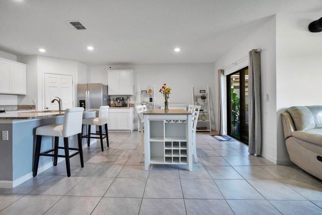 1581 Mineral Lp Drive NW, Palm Bay, FL 32907