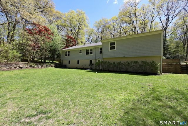 39 Seventy Acre Road, Redding, CT 06896