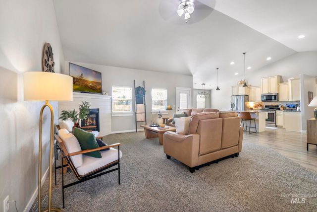 4060 Mountain Vista Ln, Filer, ID 83328