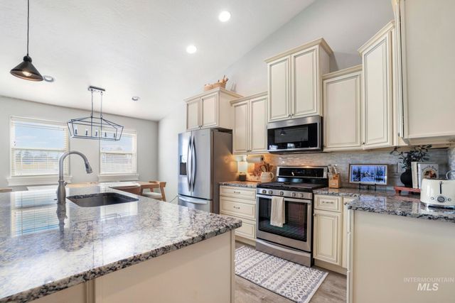 4060 Mountain Vista Ln, Filer, ID 83328