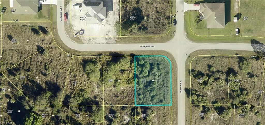 812 Portland ST E, LEHIGH ACRES, FL 33974 — exterior