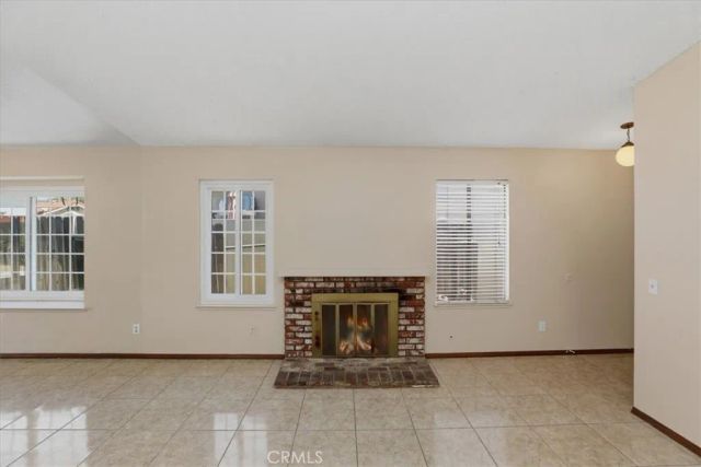 1907 Overland, Colton, CA 92324