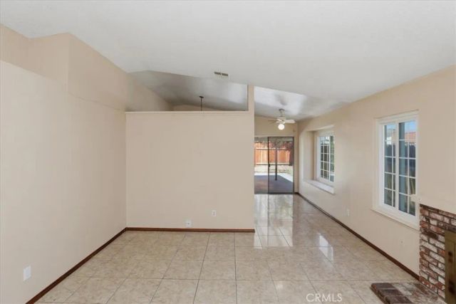 1907 Overland, Colton, CA 92324