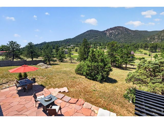 109 Button Rock Rd, Lyons, CO 80540