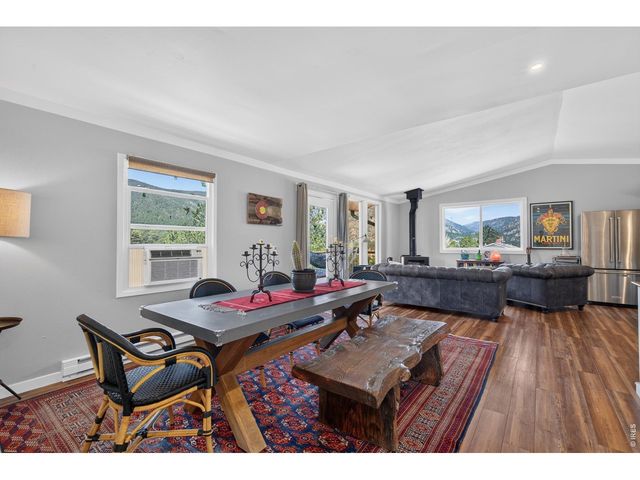 109 Button Rock Rd, Lyons, CO 80540