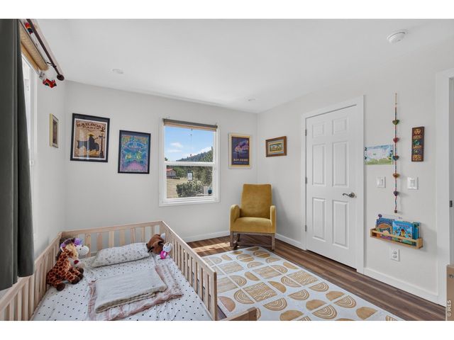 109 Button Rock Rd, Lyons, CO 80540