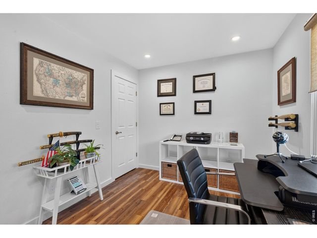 109 Button Rock Rd, Lyons, CO 80540