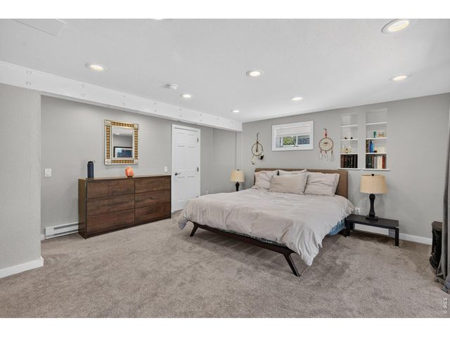 109 Button Rock Rd, Lyons, CO 80540