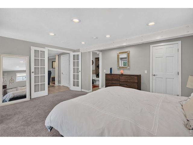 109 Button Rock Rd, Lyons, CO 80540