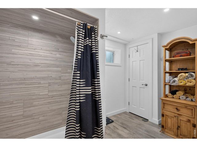109 Button Rock Rd, Lyons, CO 80540