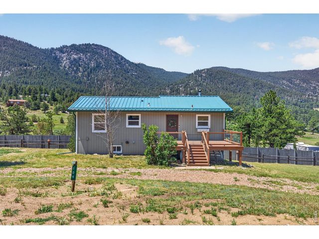 109 Button Rock Rd, Lyons, CO 80540