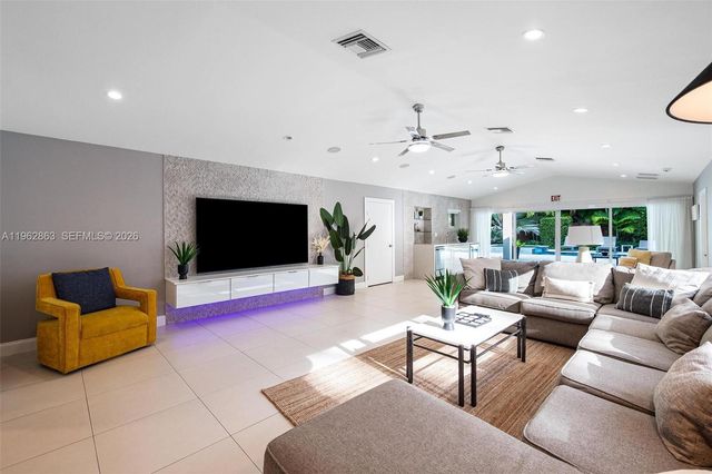 1019 NE 115th St 1019, Biscayne Park, FL 33161