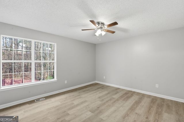 7385 Hunters Ridge Drive, Douglasville, GA 30134