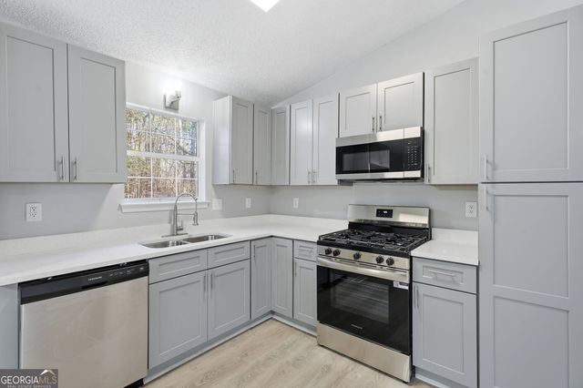 7385 Hunters Ridge Drive, Douglasville, GA 30134