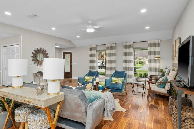 36 White Bark Place, The Woodlands, TX 77381