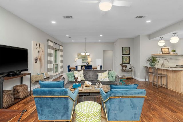 36 White Bark Place, The Woodlands, TX 77381