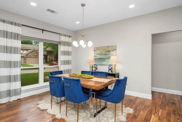 36 White Bark Place, The Woodlands, TX 77381