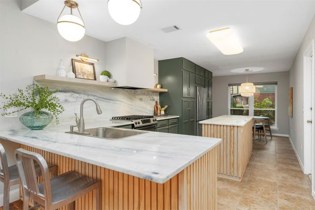 36 White Bark Place, The Woodlands, TX 77381